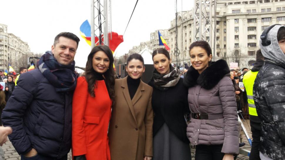 Întâlnirea jurnaliștilor Intact cu telespectatorii. Mii de oameni, alături de noi. Galerie FOTO 363689