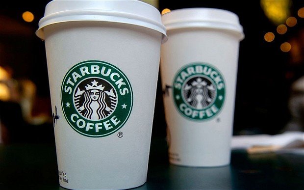Câte lingurițe de zahăr conțin unele dintre cafelele de la Starbucks