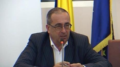 Vicepreşedintele Consiliului Judeţean Vâlcea, Gheorghe Păsat, cercetat de DNA