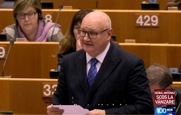 100 de minute: Ioan Mircea Pașcu, discurs în Parlamentul European despre evacuarea televiziunilor Intact