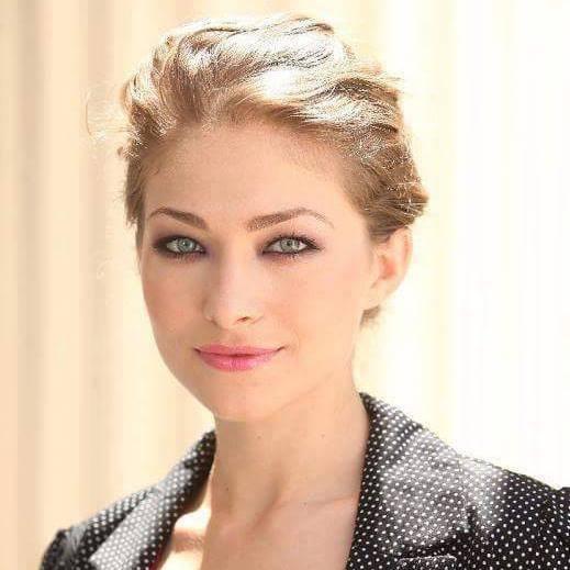 Cine e și cum arată iubita lui Remus Cernea cu care s-a sărutat public în Parlament 365748