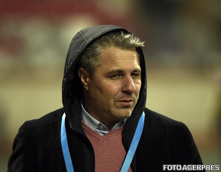 Marius Şumudică, suspendat din fotbal şi amendat cu 100.000 de lei