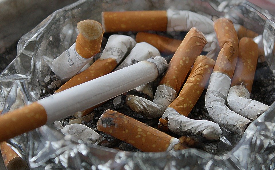 Veste mare pentru fumători: Legea antifumat va fi modificată