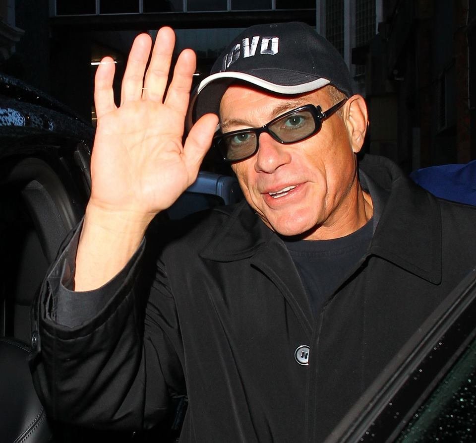 Jean-Claude Van Damme vrea să se mute în România