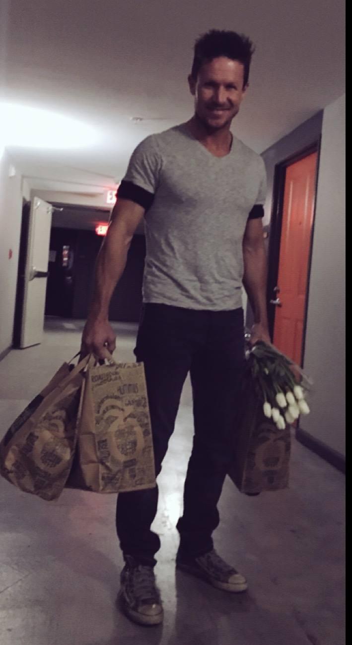 Ce cadou i-a facut iubitul Mihaelei Radulescu de 8 martie! Vedeta l-a pozat instant 367364