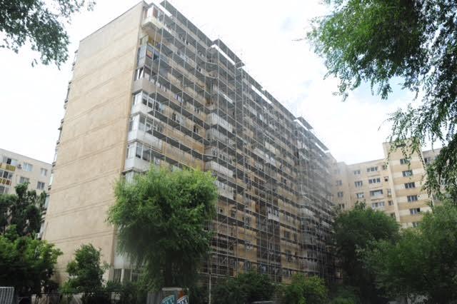 Câte blocuri au fost reabilitate în patru ani în sectorul lui Robert Negoiță 367428