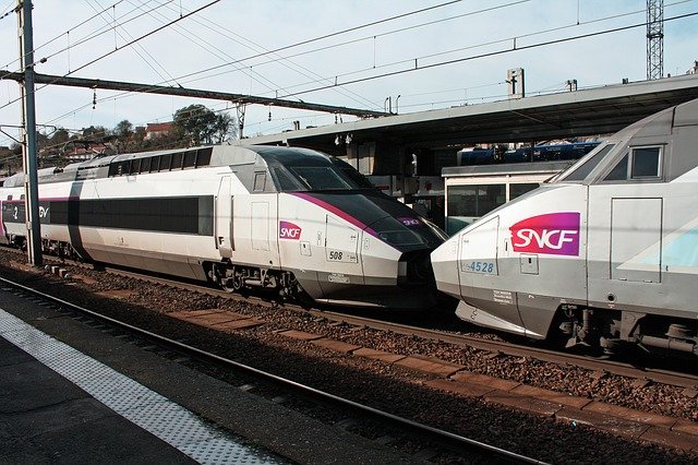 Haos în transportul feroviar din Franța din cauza unei greve
