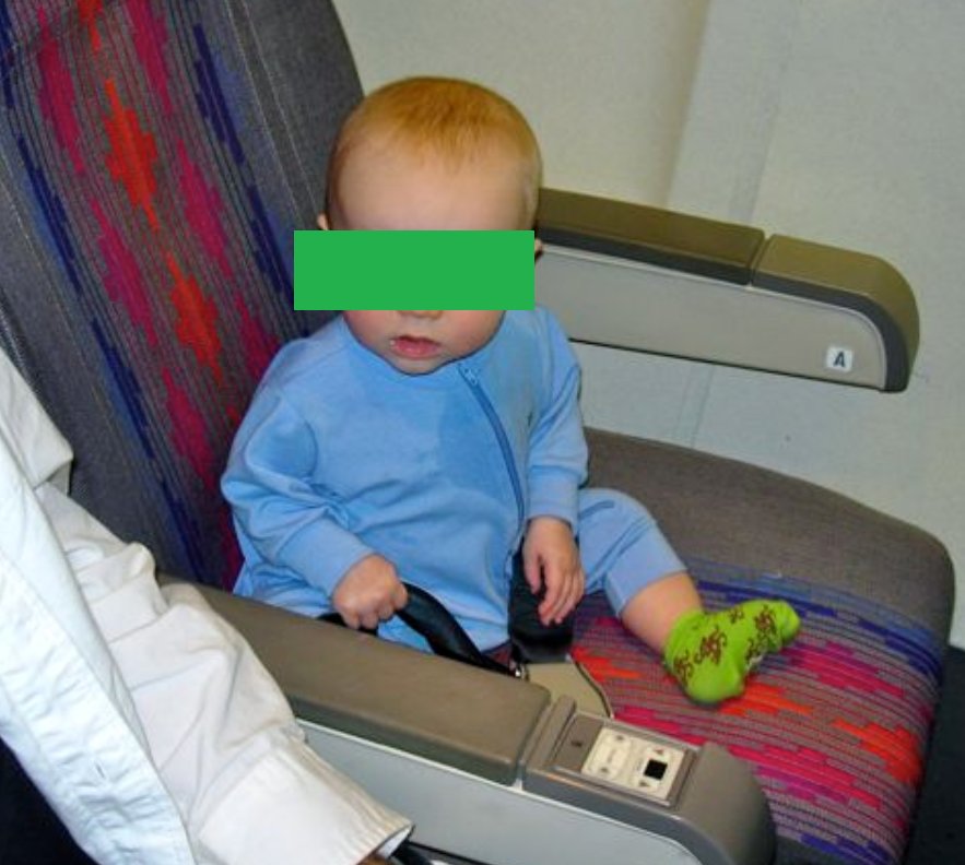 O femeie și-a ascuns copilul în bagaj, ca să nu plătească bilet de avion 