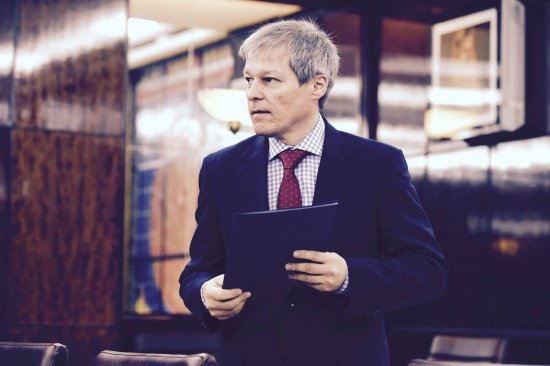 The message  Dacian Cioloș conveyed to his Dutch counterpart: &quot;Romania is able to assume without being monitored from abroad, the fight against corruption&quot;