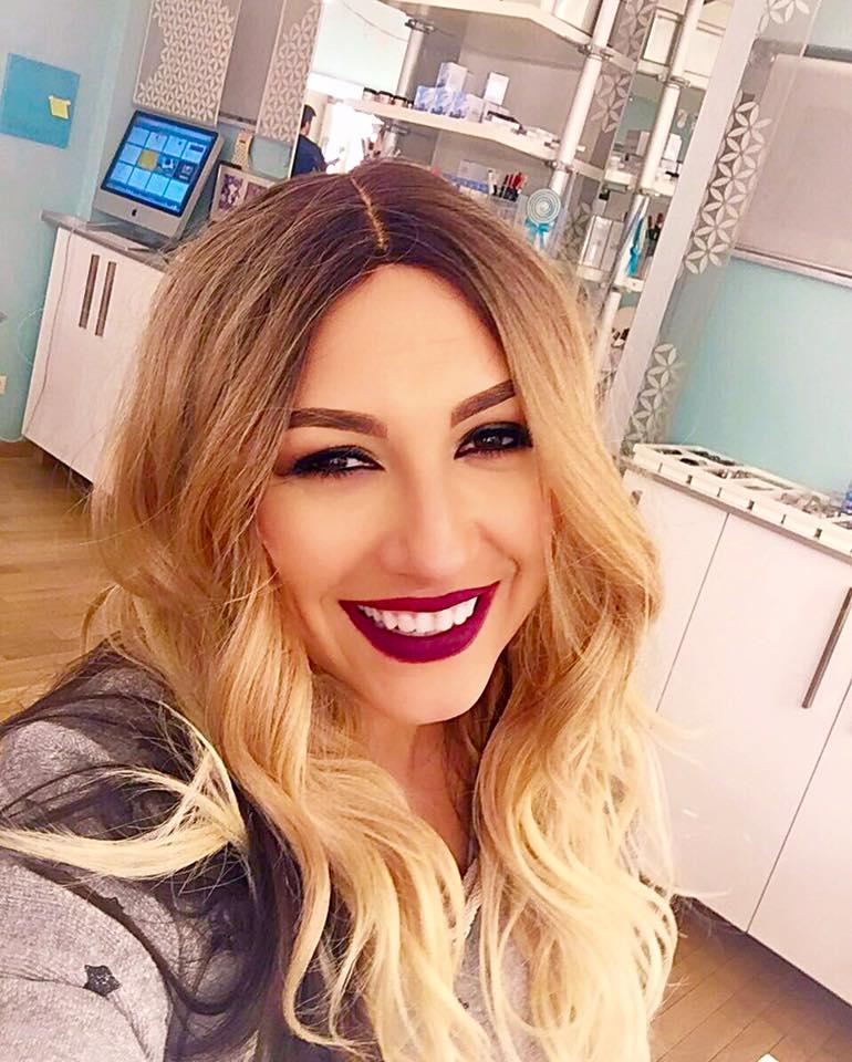 Andra si-a schimbat look-ul! Cum arata blonda 368123