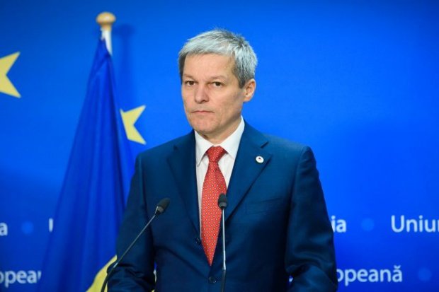 Premierul Cioloș, prima reacție în scandalul interceptărilor: E o soluție de moment