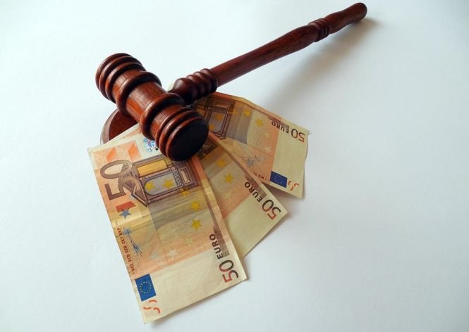 Un avocat din Baroul București, reţinut pentru evaziune de 1,5 milioane de euro