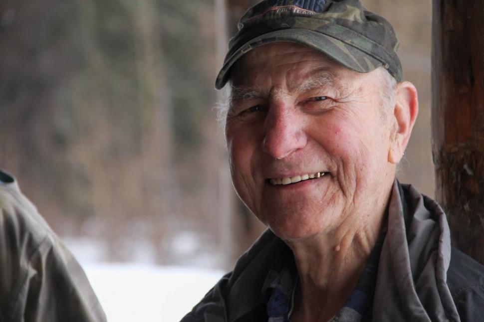 Un cunoscut prezentator TV a murit în somn! Familia este în stare de şoc 369831