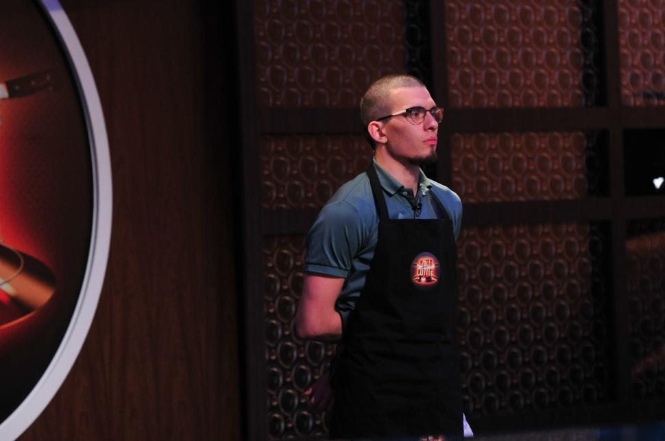 Un bucătar care a gătit pentru Brad Pitt și Sophia Loren vine la „Chefi la cuțite” 369927