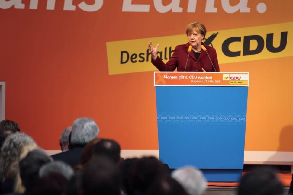 Angela Merkel, îngrozită de atentatele de la Bruxelles