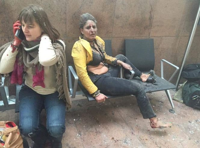 Imagini groaznice: morți, răniți, aeroport devastat la Bruxelles!