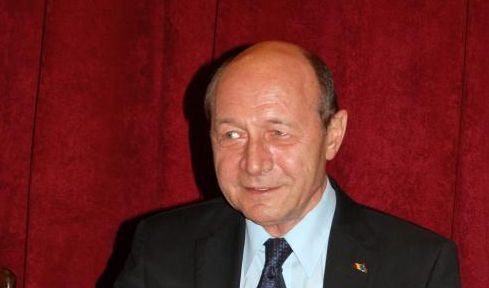 Traian Băsescu: Nu poți să îți faci iluzii că integrezi un islamist în Europa. Sunt &quot;bombe&quot; pentru viitor