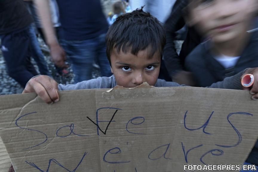 Disperarea refugiaților opriți la granițe: Sunt sirian, om, nu terorist. Avem același destin!