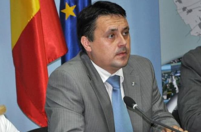 Senatorul Andrei Volosevici, acuzat de abuz în serviciu și luare de mită