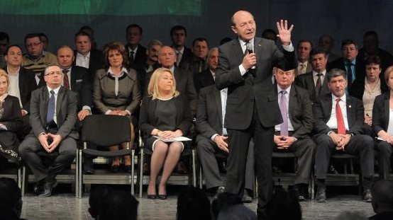 Băsescu și-a negociat retragerea - un lider politic important face declarații incendiare