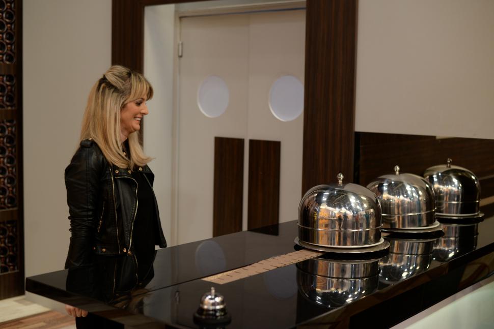 Surpriza la care nu se aștepta nimeni. Soția lui chef Florin Dumitrescu a gătit la „Chefi la cuțite”, fără ca acesta să știe 371564