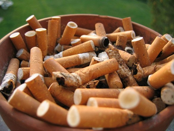 Fumatul la terase ar putea deveni legal