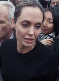 Angelina Jolie, de urgență la spital.”O muribundă...”