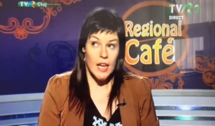 O realizatoare TV din România a anunțat în direct că a fost dată afară
