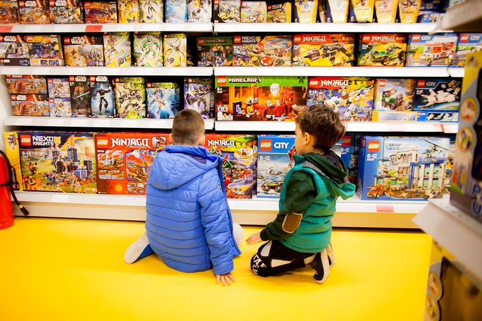 S-a vândut Noriel, cel mai mare lanţ de magazine de jucării din România