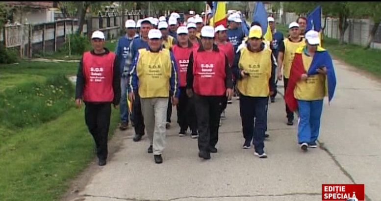 Povestea minerilor care au pornit în marș spre București. ”E și guvernul nostru!”