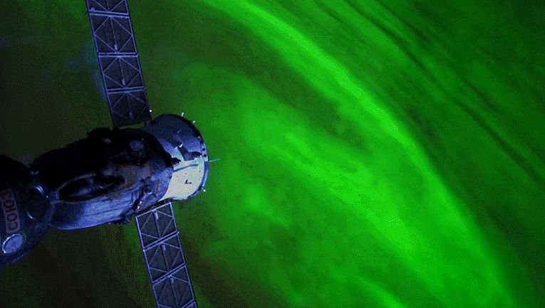 Imagini unice ale Aurorei boreale. Cum se vede din spațiu fenomenul spectaculos