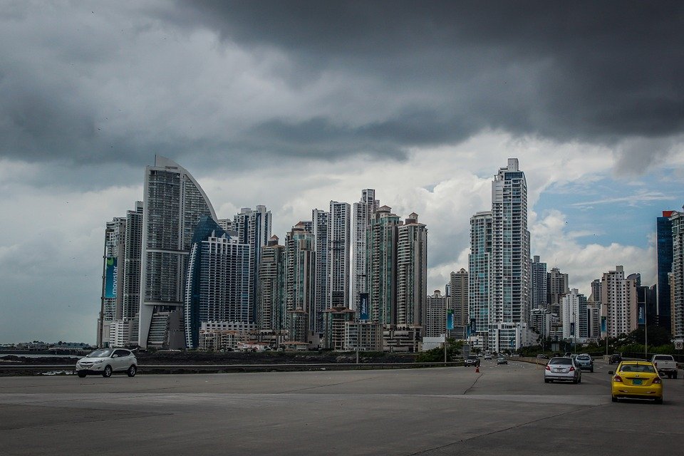 Paradisul fiscal dispare din Panama. Președintele Carlos Varela anunță schimbări majore în politica fiscală