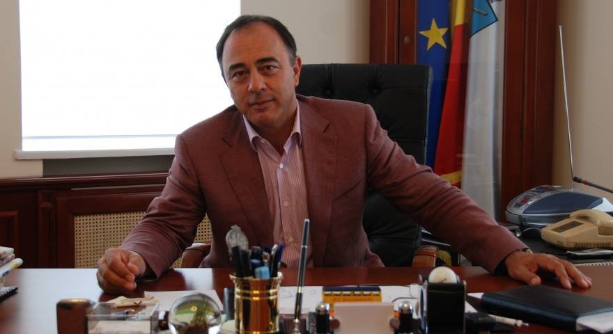 Primarul de la Târgu Mureş și-a anunțat candidatura pentru un nou mandat în ziua în care DNA a început urmărirea penală pe numele lui