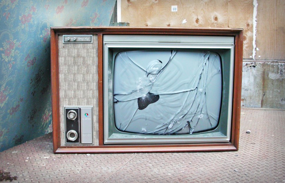 Poți să renunți de acum la abonamentul TV! De ce nu va supraviețui televiziunea
