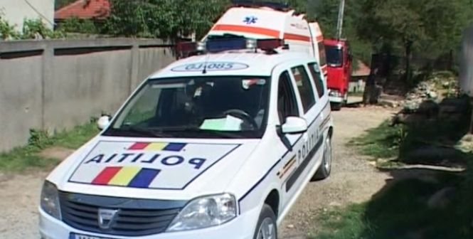 Un şofer din Gorj a murit după ce căzut cu mașina într-o râpă