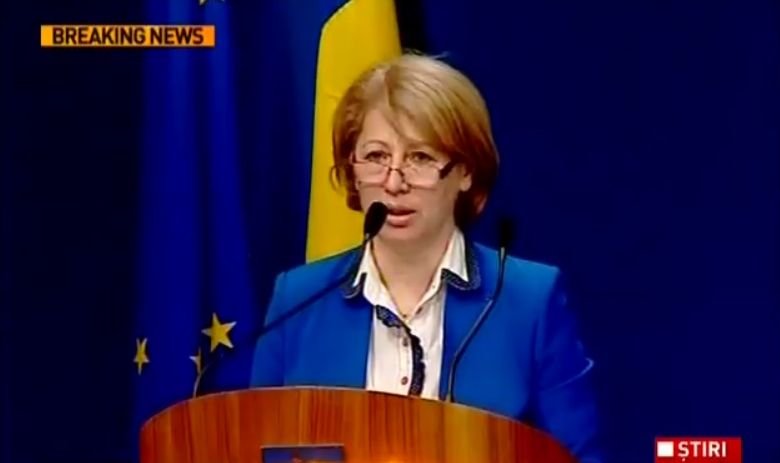 Cioloș o dă afară din Guvern pe ministrul Fondurilor Europene, Aura Răducu