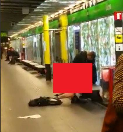 Se întâmpla ziua în amiaza mare la metrou! Doi tineri făceau sex fără pic de rușine de față cu toată lumea - Cum au fost surprinși