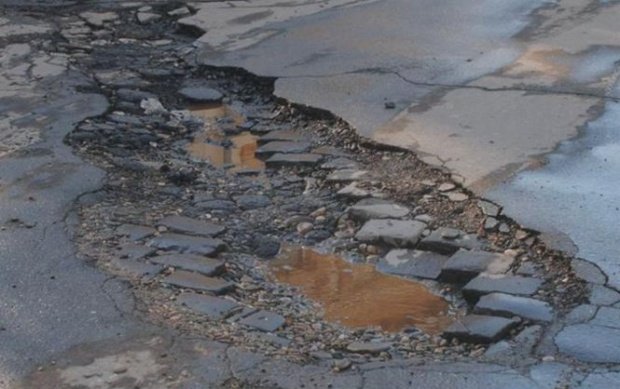 Şoferii din România au un nou aliat în lupta cu gropile din asfalt