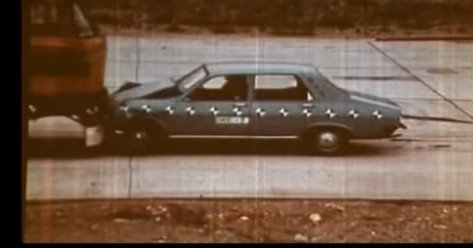VIDEO. Crash-test cu Dacia 1300, filmat înainte de anul 1989 