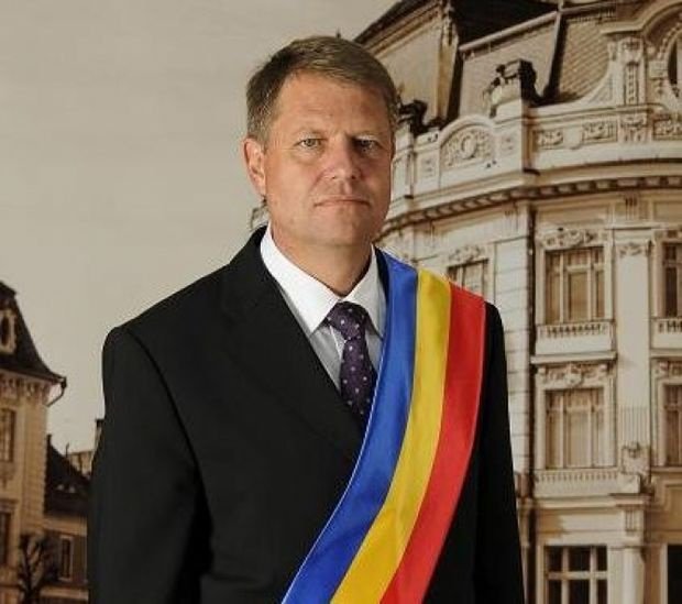President Iohannis posts video message on Orthodox Easter