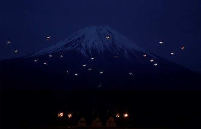 De neimaginat! Balet unic în jurul muntelui sacru Fuji (Video)