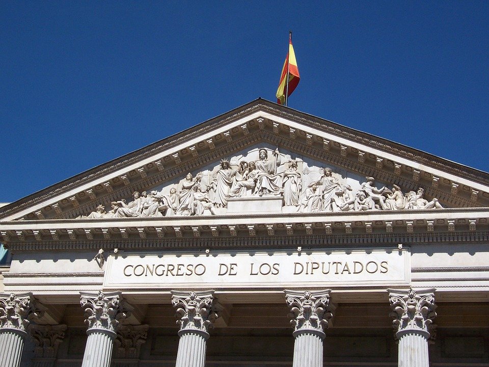 Parlamentul spaniol a fost dizolvat. Regele Spaniei a semnat decretul