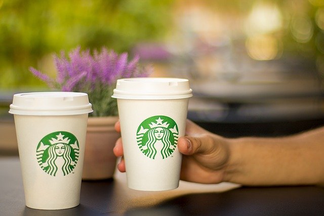Starbucks, dat în judecată din cauza unui sortiment de cafea