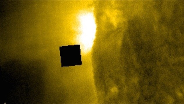 Obiectul misterios care a pus pe jar experții în OZN-uri! Ce apare în imaginile publicate de NASA