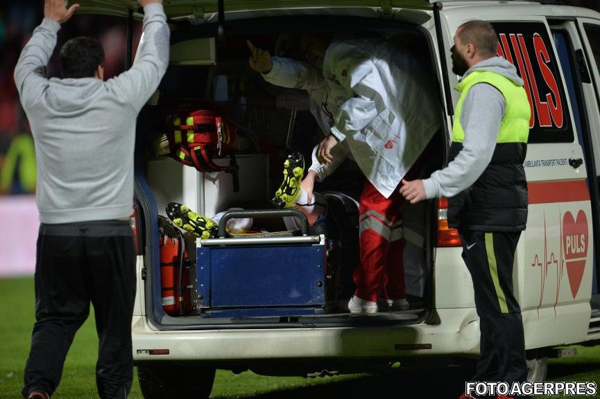 Ambulanţa care l-a transportat pe fotbalistul Patrick Ekeng, sigilată