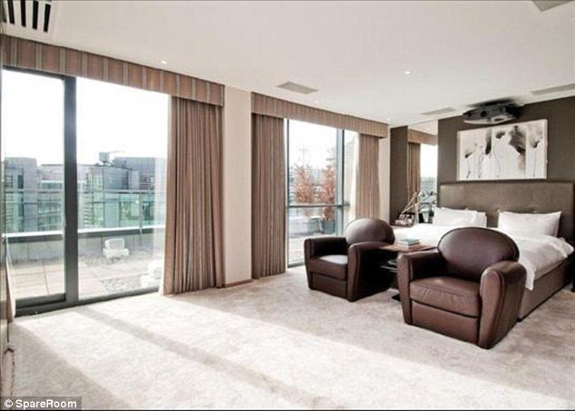 Vrei să trăiești gratis într-un apartament de vis în centrul Londrei? Uite cum este posibil