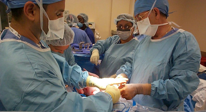 Primul transplant pulmonar din România 