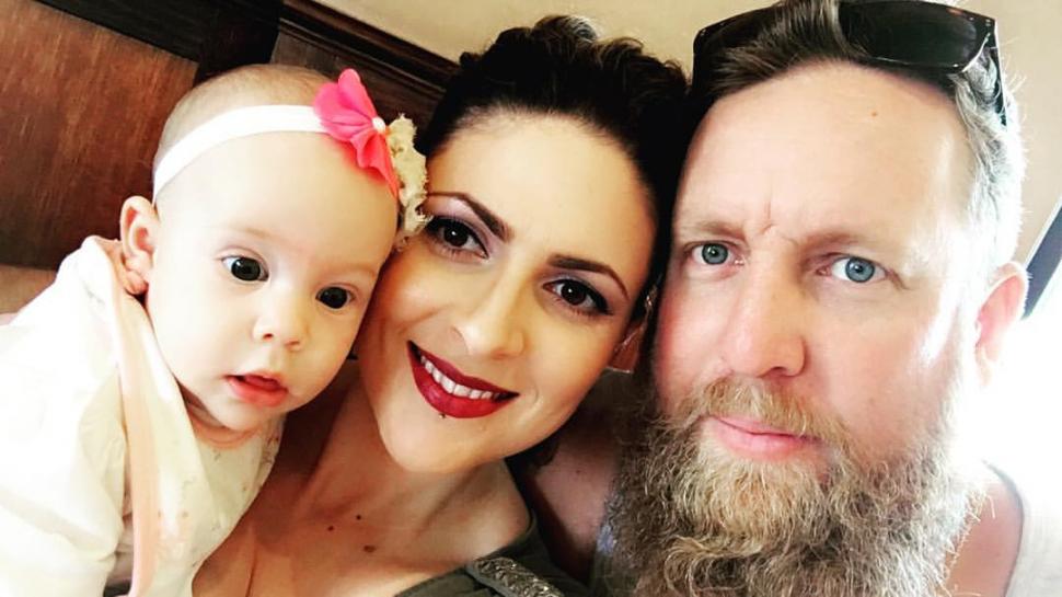 A fost diagnosticată cu o boală cumplită, dar nu s-a lăsat bătută. Acum, mii de oameni îi urmează exemplul. Ce a reușit să facă femeia 381295