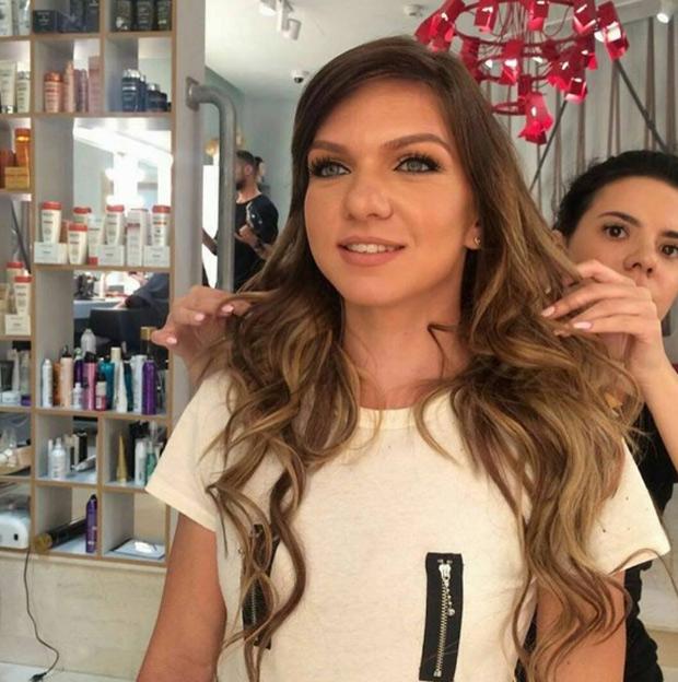 Simona Halep, schimbare radicală de look. Şi-a uimit fanii cu noua apariţie (Foto) 381195