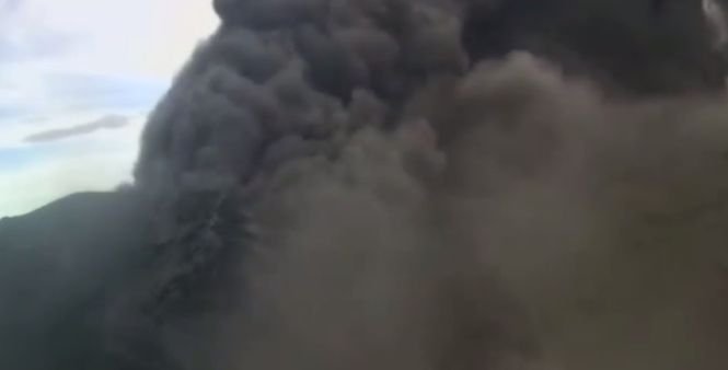 Panică în Costa Rica după erupţia unui vulcan. Oamenii sunt disperați - VIDEO 